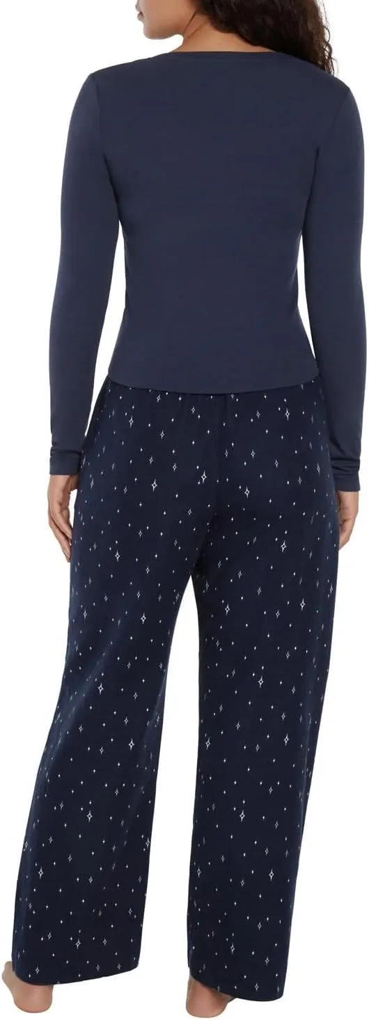 GAP Women's Flannel Pajama Sleep Set - Soft & Cozy Long Sleeve Loungewear, Relaxed-Fit, Assorted Colors