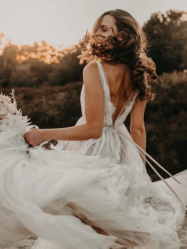 Luolandi Fabulous Tulle Illusion V-neck A-line Backless Wedding Gowns Elegant Wedding Dresses
