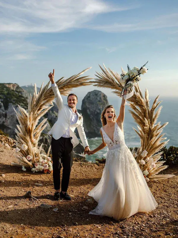 Luolandi Fabulous Tulle V-neck A-line Sweep Train Wedding Gowns With Beaded Elegant