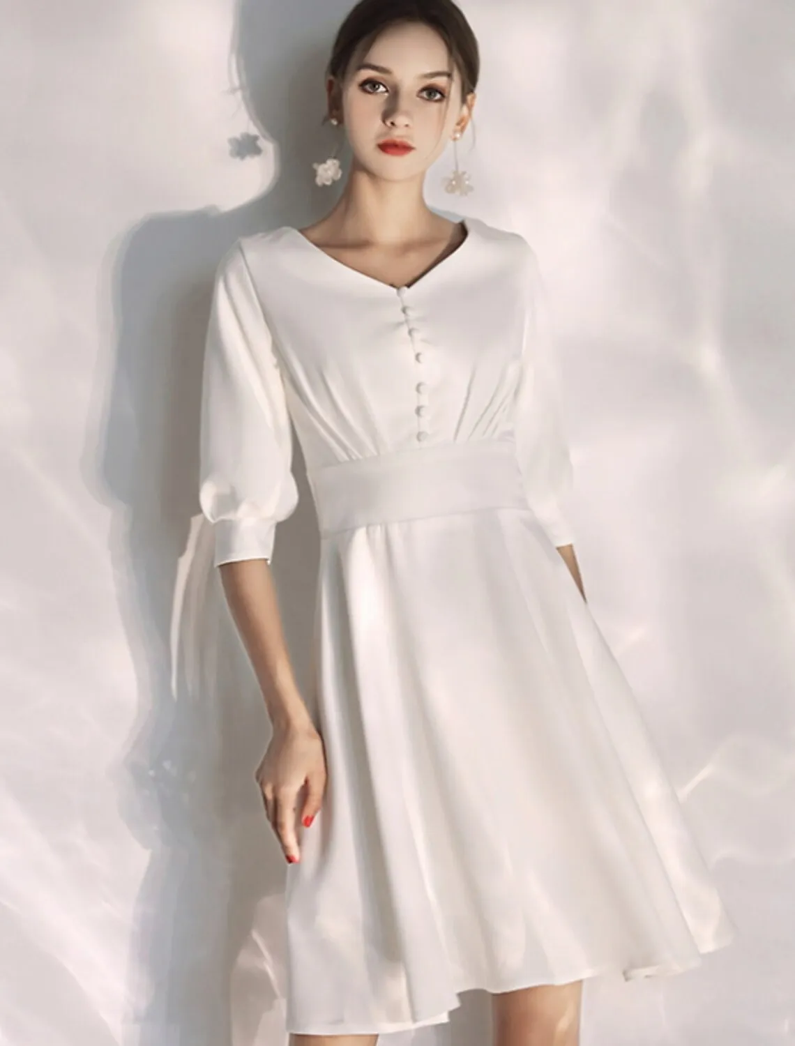 Luolandi Reception Little White Dresses Wedding Dresses A-Line V Neck Half Sleeve Knee Length Stretch Fabric Bridal Gowns