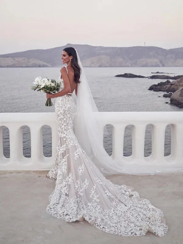Luolandi Spaghetti Straps Mermaid Wedding Dresses Lace Appliqued Gowns V-neck Sexy Elegant