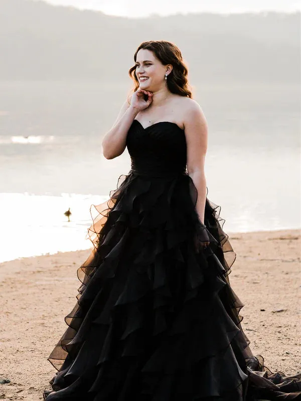 Luolandi Unique Sweetheart Black Wedding Dresses Tulle Tiered A-line Gowns Off Shoulder Charming