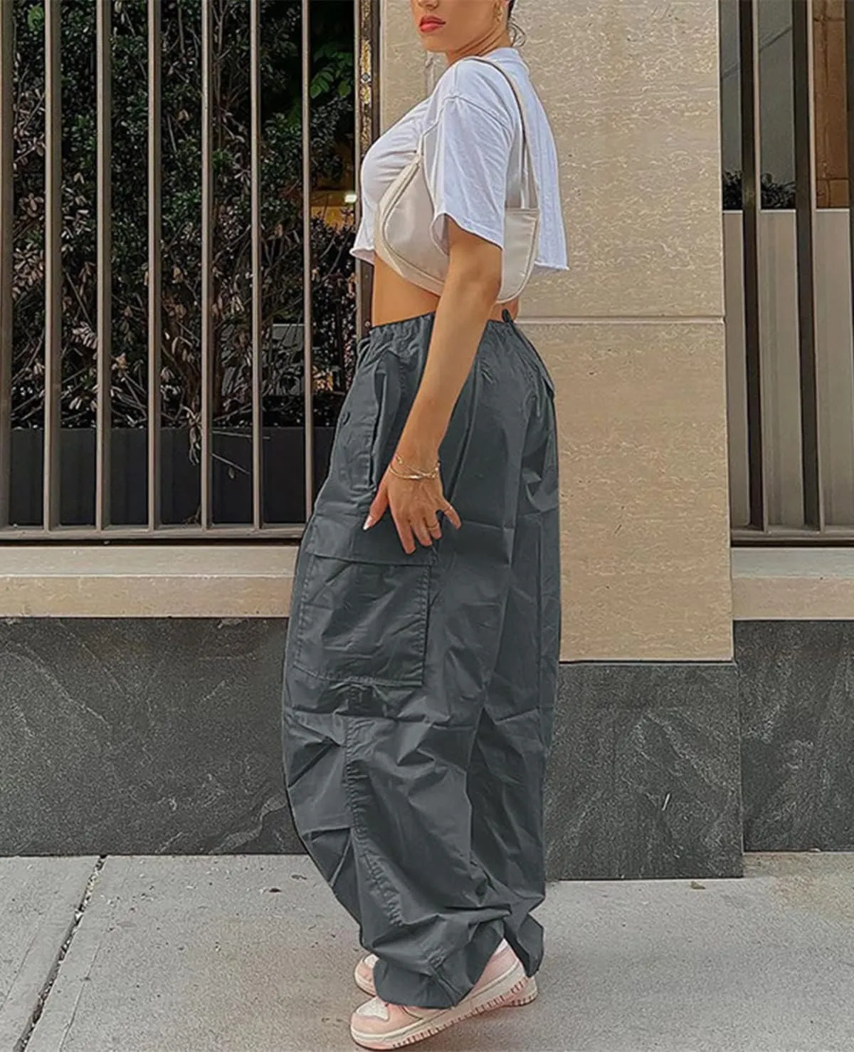 Neyaolk Parachute Pants for Women, Cargo Pants Women Baggy, Y2K Low Waist Wide Leg Baggy Relaxed Jogger Pants