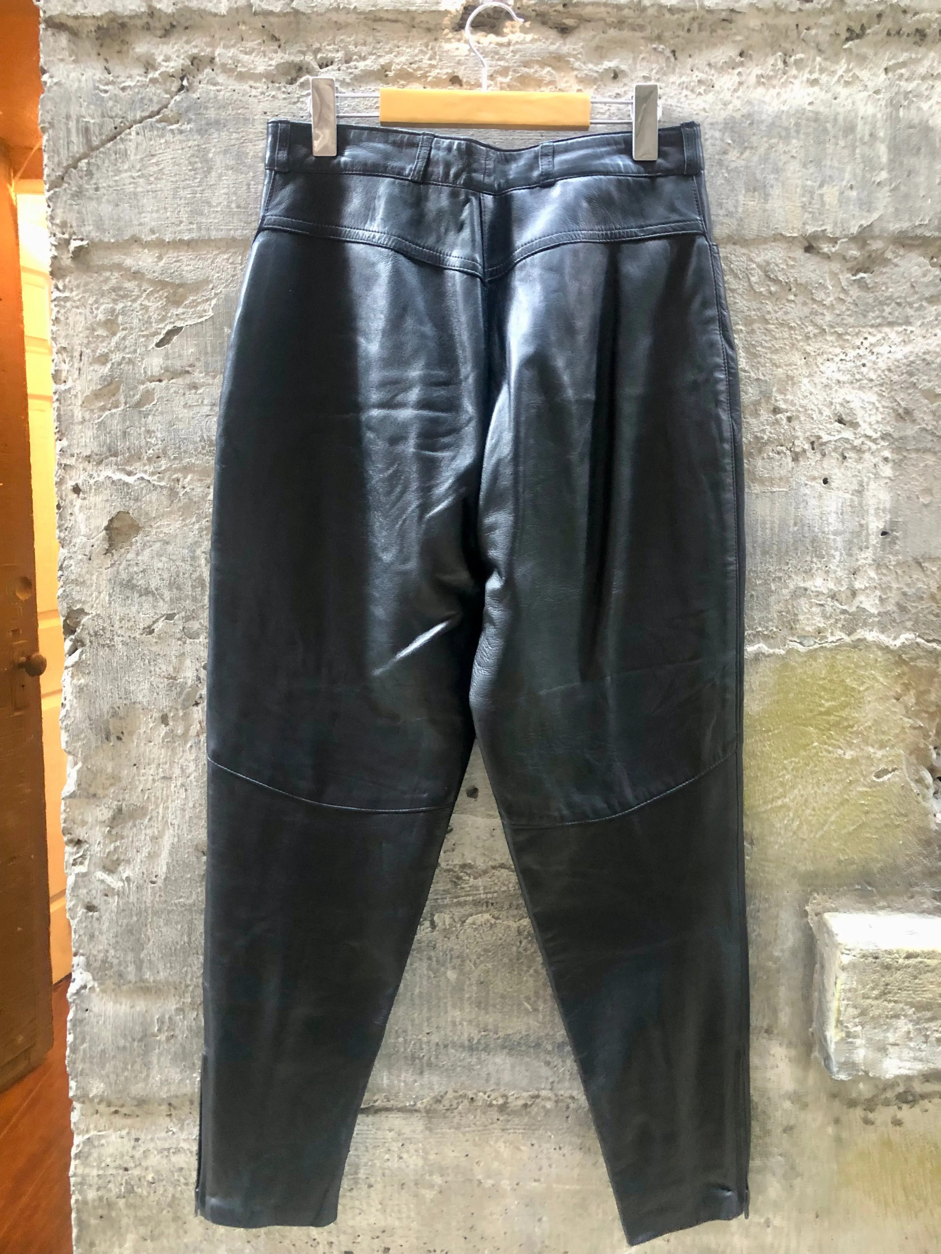 (RR2322) Vintage Cosa Nova Leather Tapered Leg Trousers