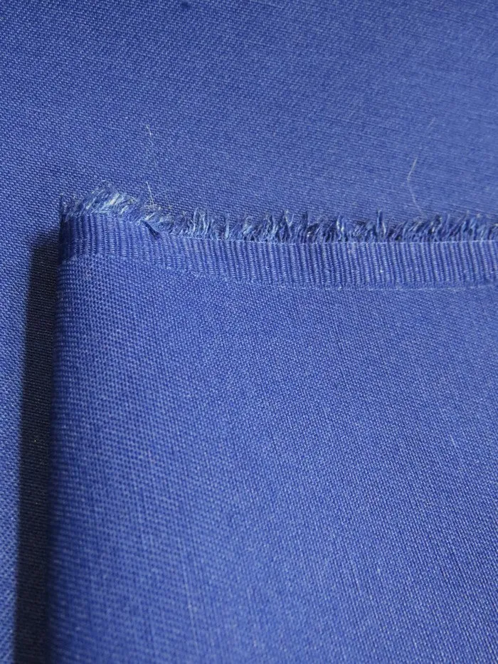 Solid Reversible Formal Poly Cotton Twill Fabric / Kelly Green / Sold By The Yard