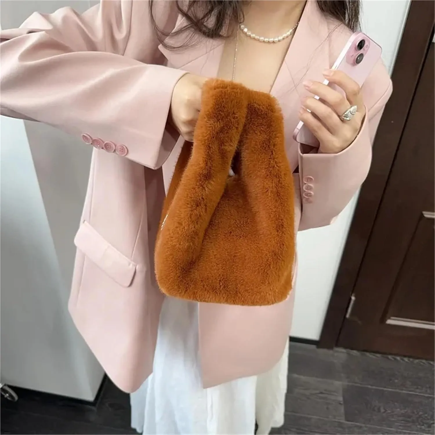 Winter Tote Bags For Women Handbags Soft Warm Wrist Bag Chains Mini Clutch For Women