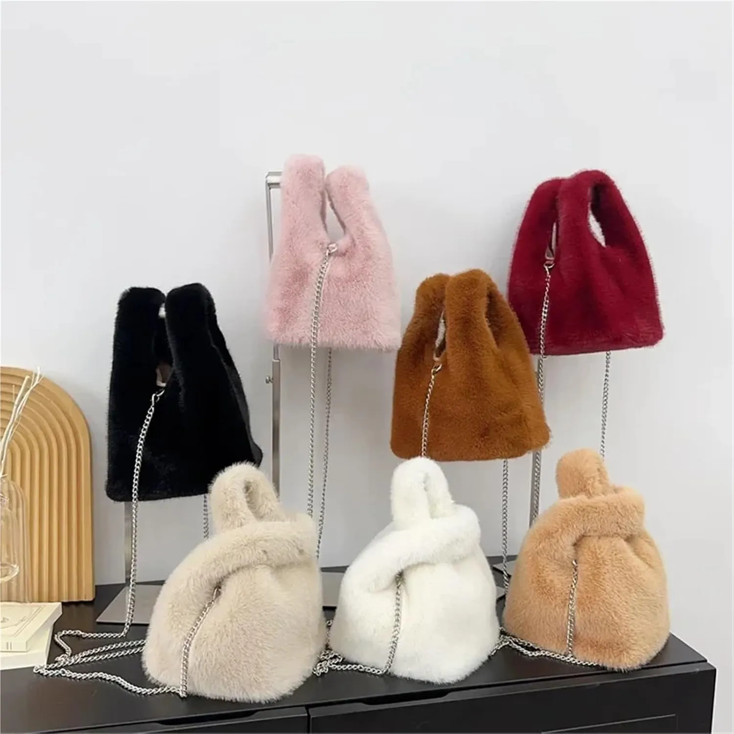 Winter Tote Bags For Women Handbags Soft Warm Wrist Bag Chains Mini Clutch For Women