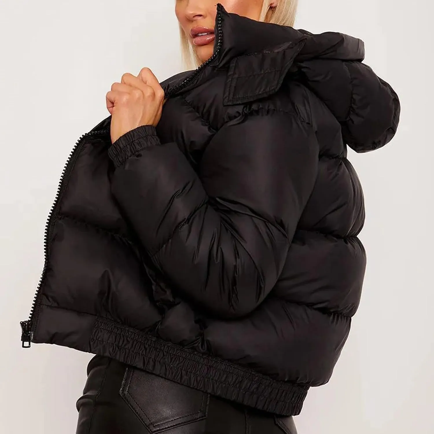 Women's Winter Fashion Crop Puffer Jacket Teen Girl Warm Hooded Cotton Padded Jacket Y2K Pockets Baggy Short Coats