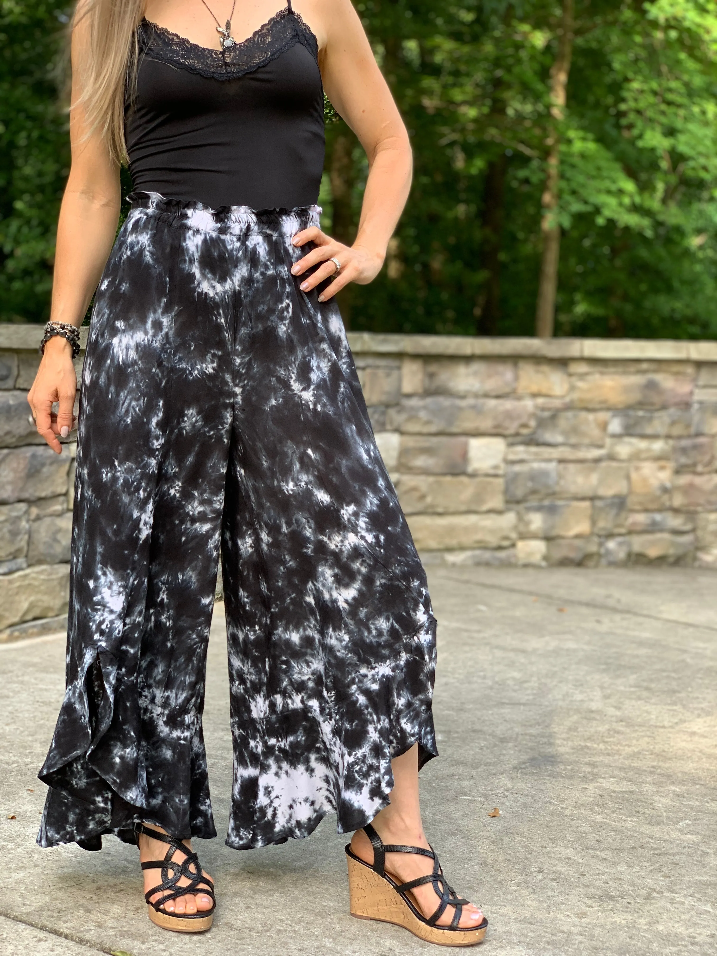 X-ray ruffle pants